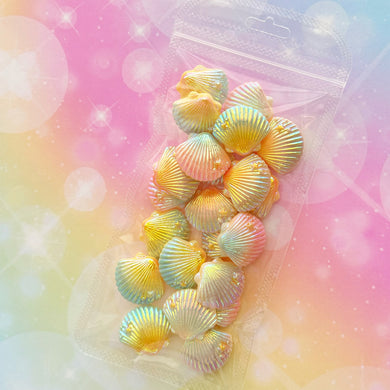 Holographic Seashells Resin Charms 1 Bag