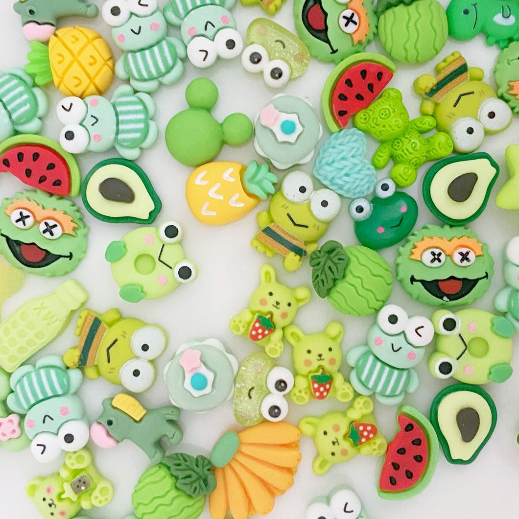 A355 SMALL Fresh Green Mini Charms